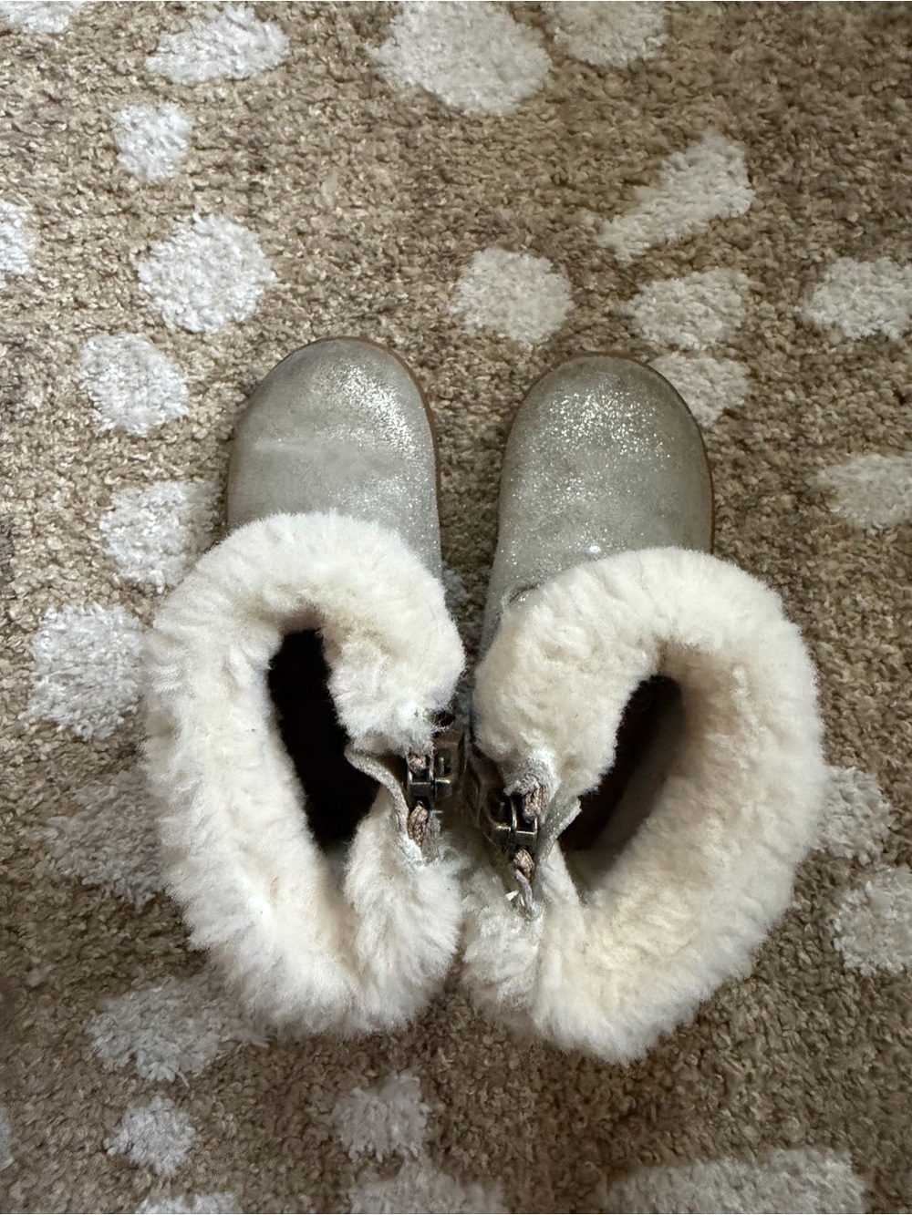 Toddler Ugg Jorie Metallic Boots ⭐️play condition - Picture 5 of 9